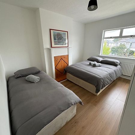 Nice Triple Room At 2 Iveragh Rd-7 Dublin Exterior photo
